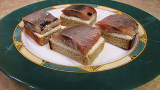 Рецепт Тостов с селедкой