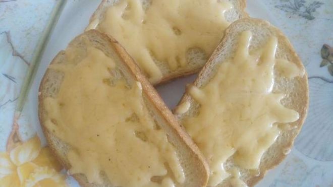 Рецепт тостов с сыром на сковороде