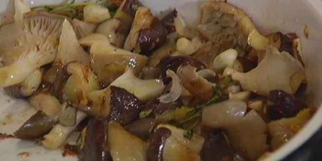 Рецепт жареных грибов на тостах