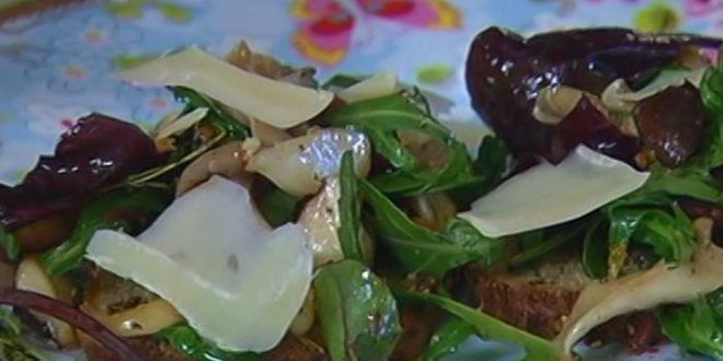 Рецепт жареных грибов на тостах