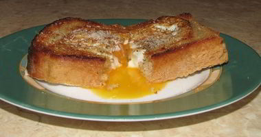 Рецепт Глазуньи в хлебе