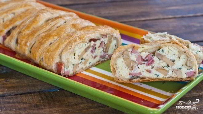 Рецепт яичницы-болтуньи в слоеном тесте