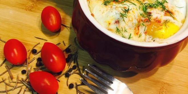 Рецепт яичницы с грибами, грудинкой и овощами