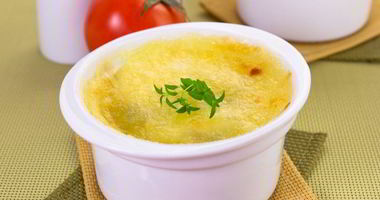 Рецепт Яичницы с помидорами и моцареллой