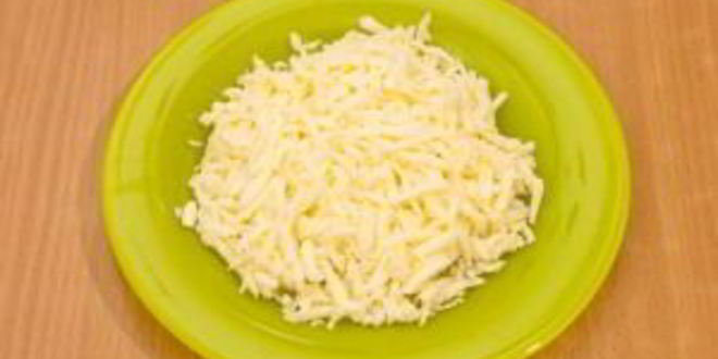 Рецепт яичницы с помидорами и моцареллой