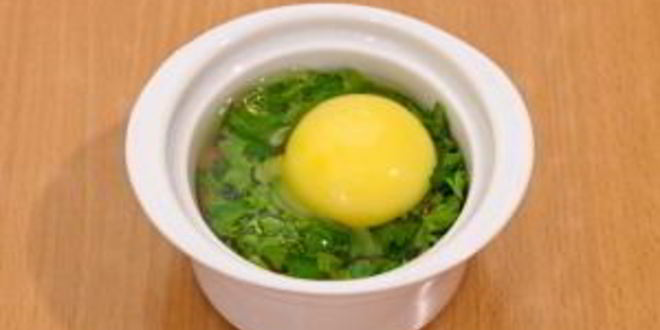 Рецепт яичницы с помидорами и моцареллой