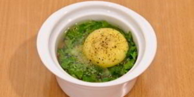 Рецепт яичницы с помидорами и моцареллой