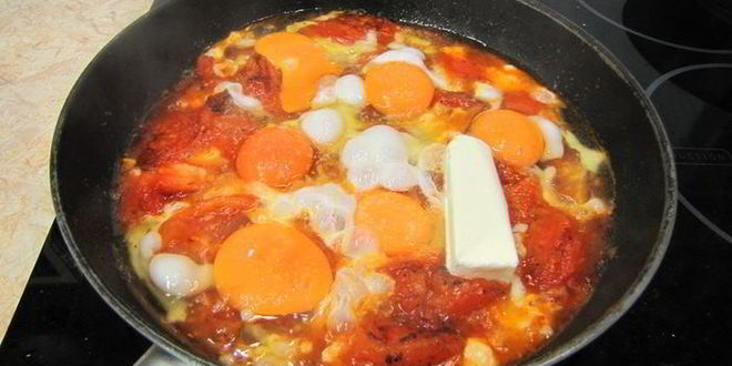 Рецепт яичницы с помидорами — великого сочетания продуктов