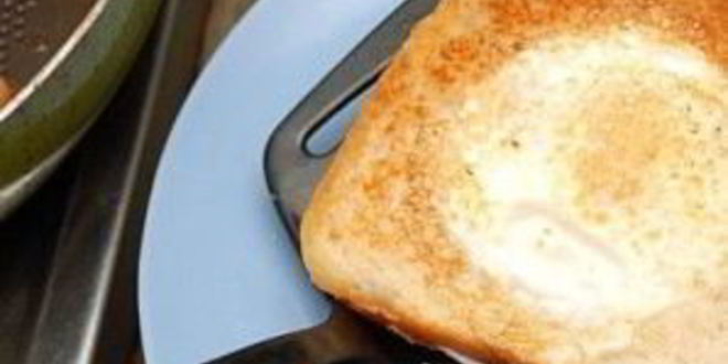 Рецепт яичницы в хлебе