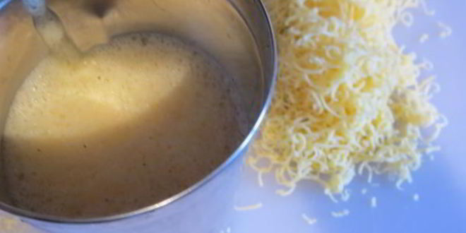 Рецепт яичницы в слоеном тесте к завтраку