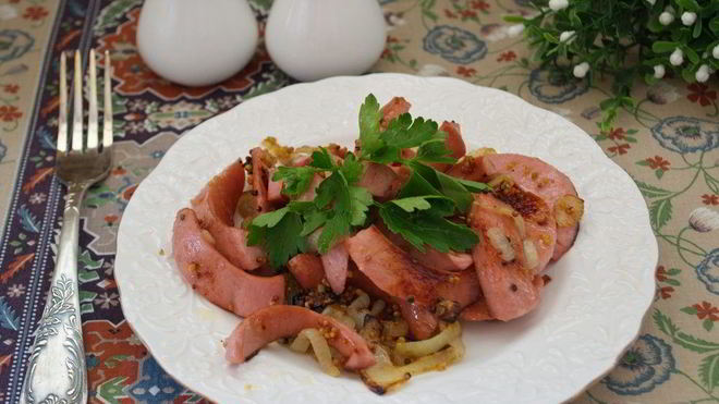 Рецепт жареных сосисок