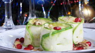 Рецепт Рулетиков из цукини с жульеном