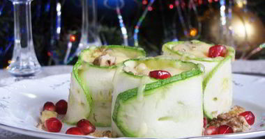 Рецепт Рулетиков из цукини с жульеном