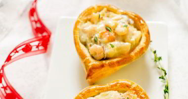 Рецепт Слоеных сердечек с жюльеном из креветок