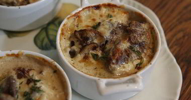 Рецепт Жульена с куриной печенью и грибами