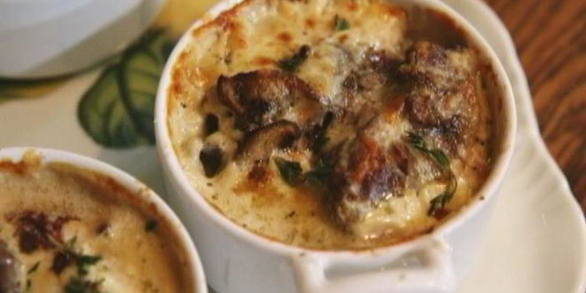 Рецепт жульена с куриной печенью и грибами